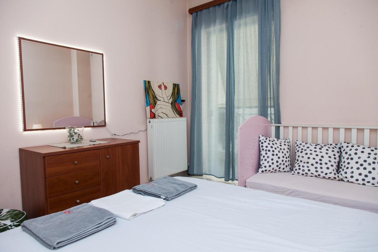 אתונה Lovely Apt In Peristeri מראה חיצוני תמונה