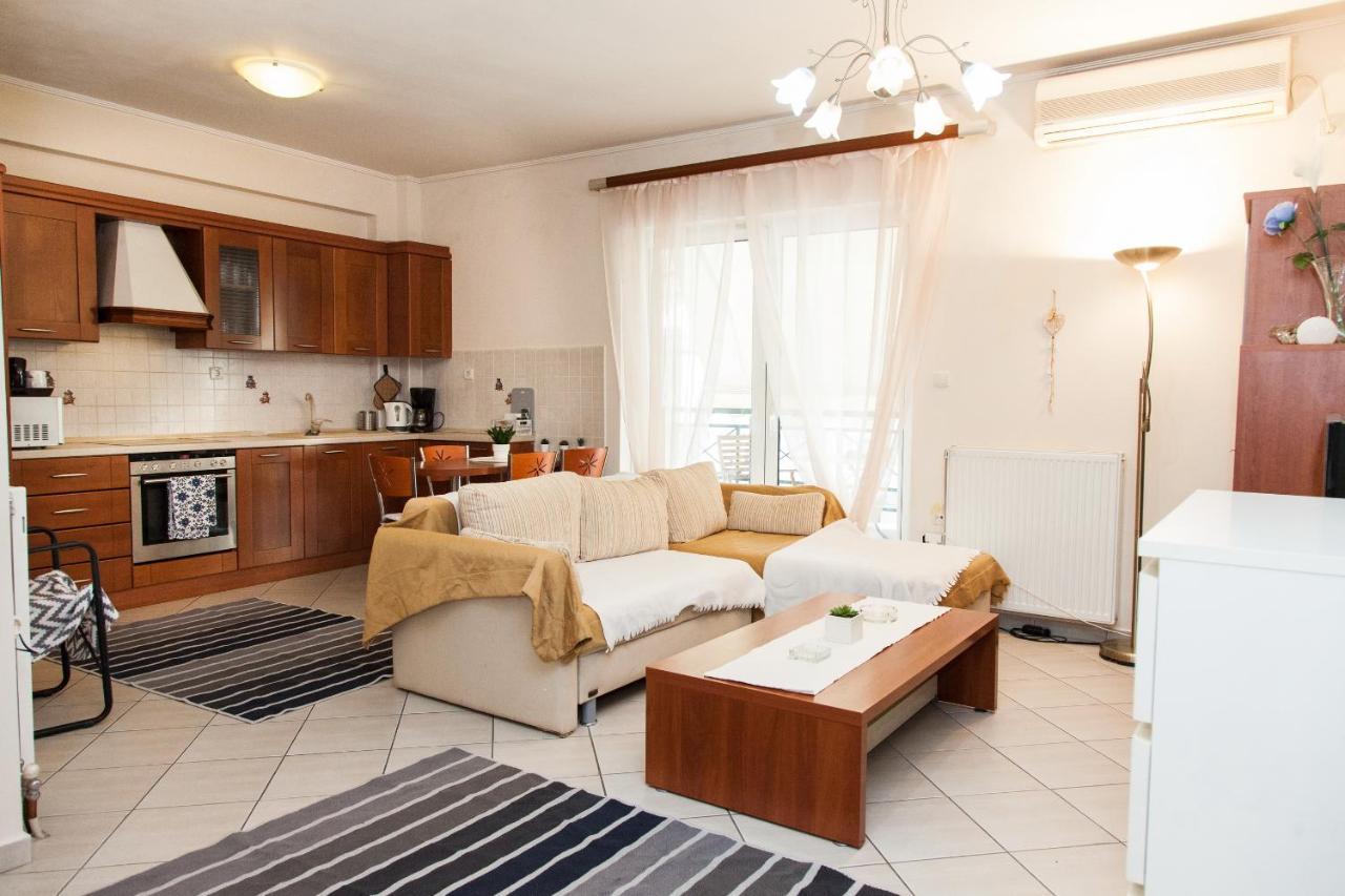 אתונה Lovely Apt In Peristeri מראה חיצוני תמונה