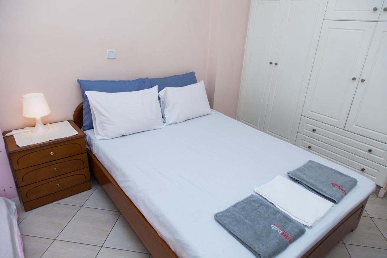 אתונה Lovely Apt In Peristeri מראה חיצוני תמונה